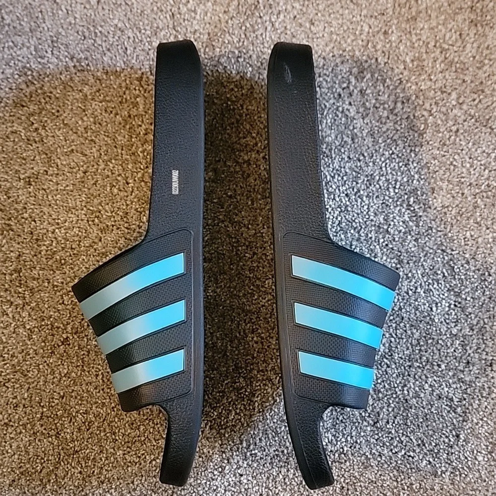 Mens Adidas sandals slides 11 New Without Tags